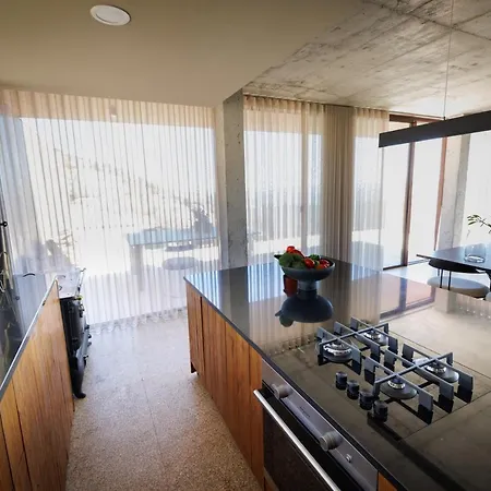 Lodge Bonelli House *