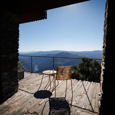 Lodge Bonelli House