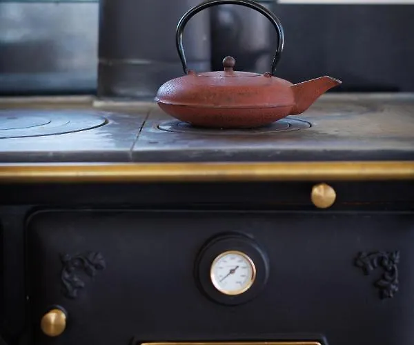 Деревянный коттедж Bonelli House